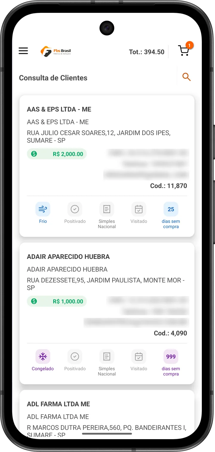 Tela de clientes do app com o termômetro: um cliente frio há 25 dias sem compra e outro congelado